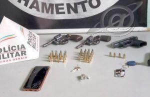 Detidos com armas e munições